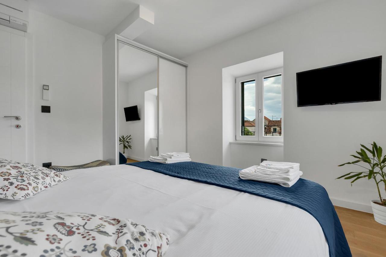 The Square Makarska, Lux App In The Heart Of The City ภายนอก รูปภาพ